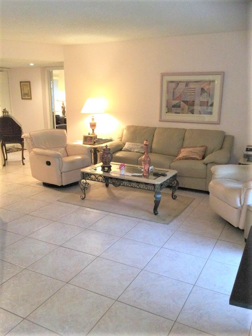 5640 Coach House Circle, Unit C Boca Raton, FL 33486 - Photo 14 of 30 Coach House Living Room 2 (2)