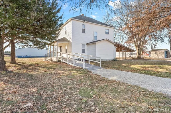 $325,000 | 4501 Wanda Road, Edwardsville, IL 62025