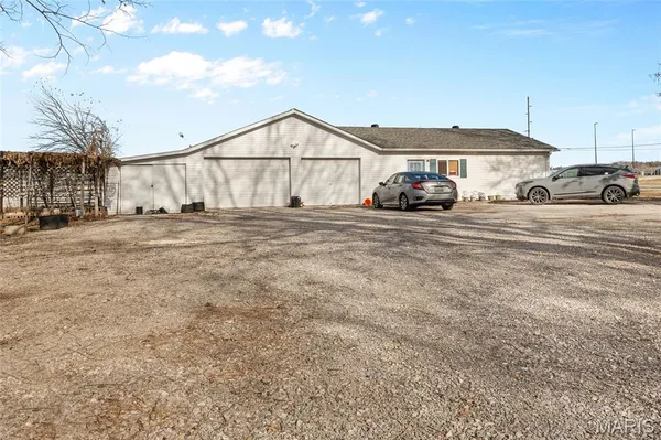 $325,000 | 4501 Wanda Road, Edwardsville, IL 62025