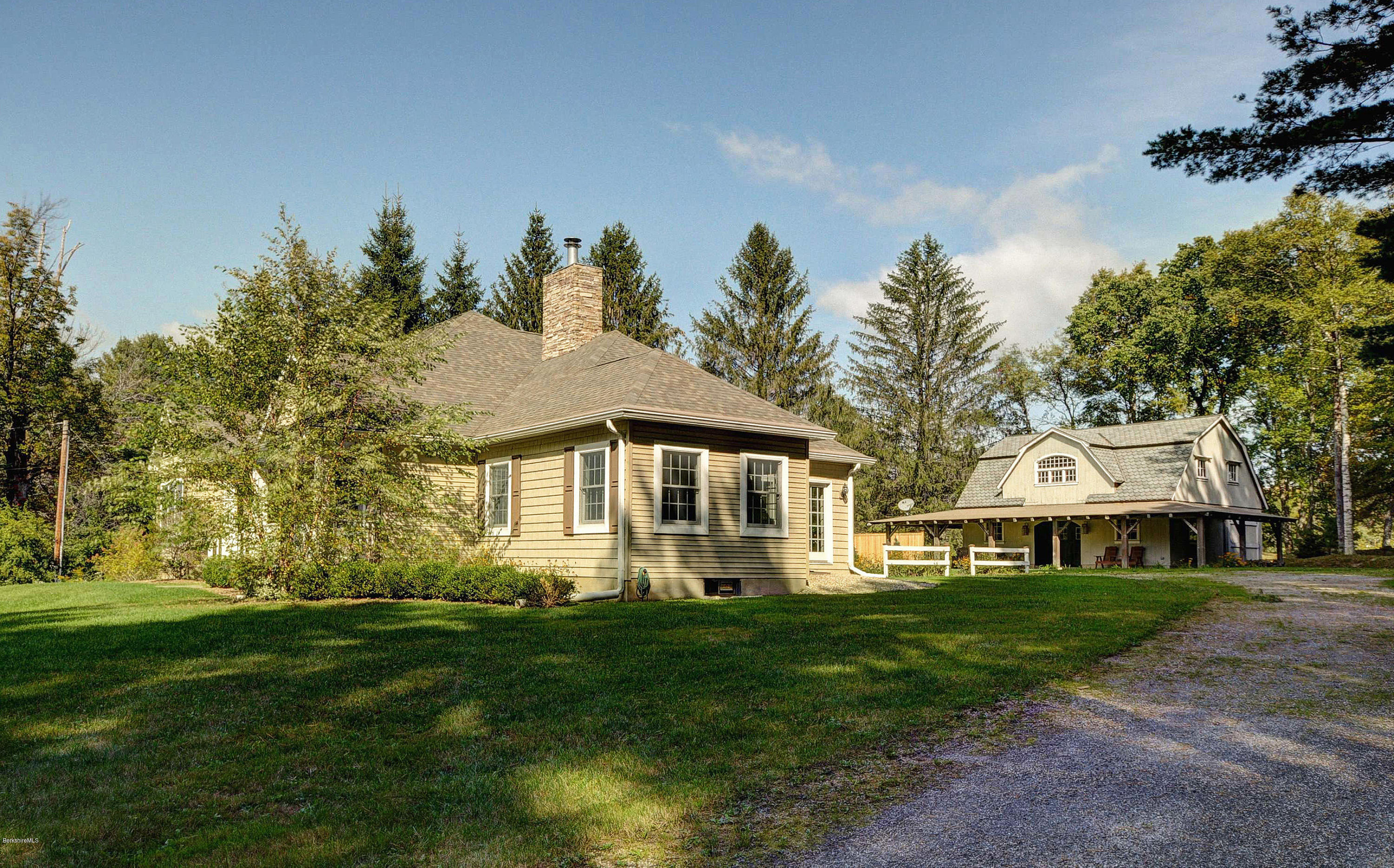 1105 Exterior Front