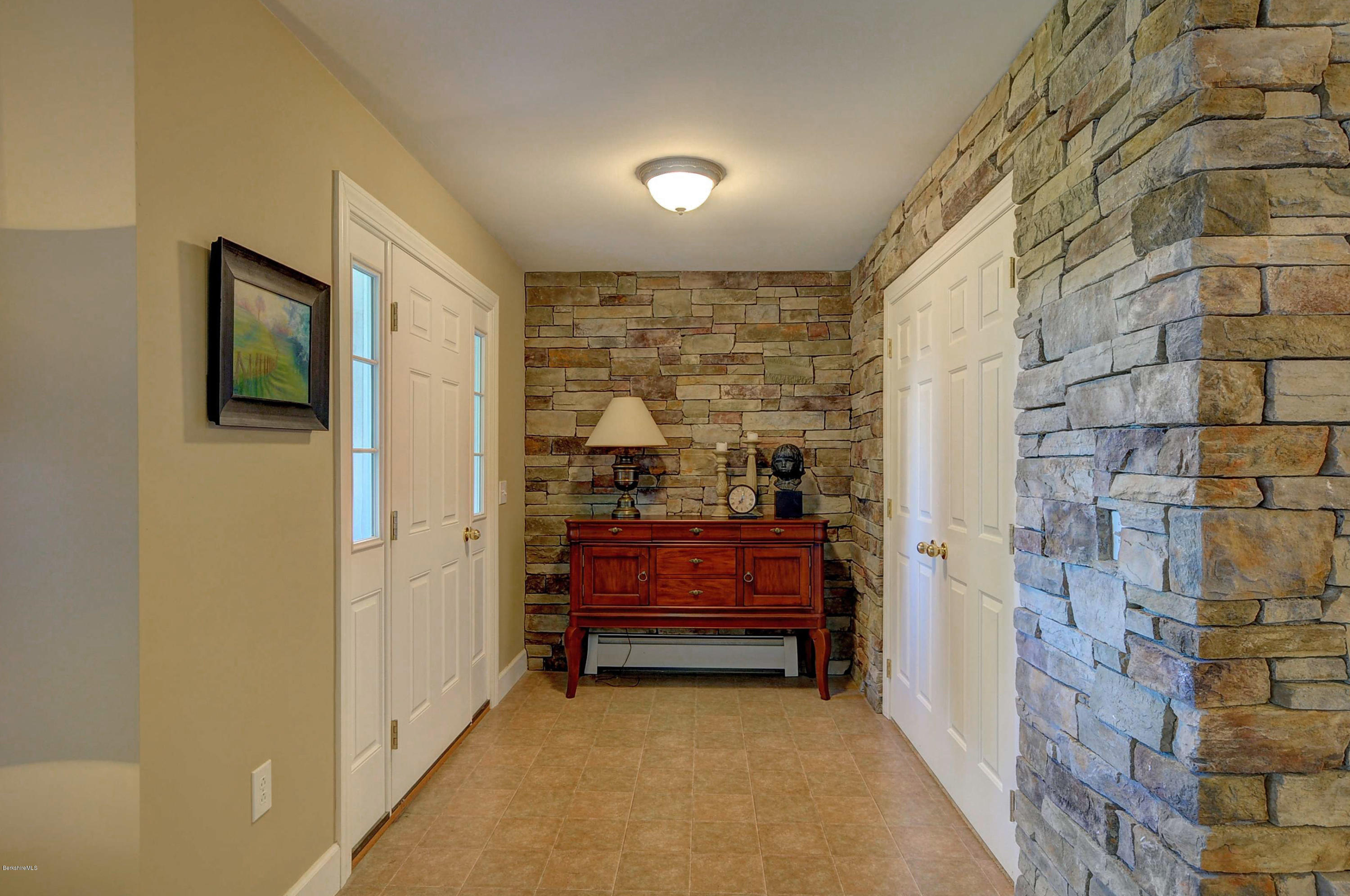 2002 Foyer
