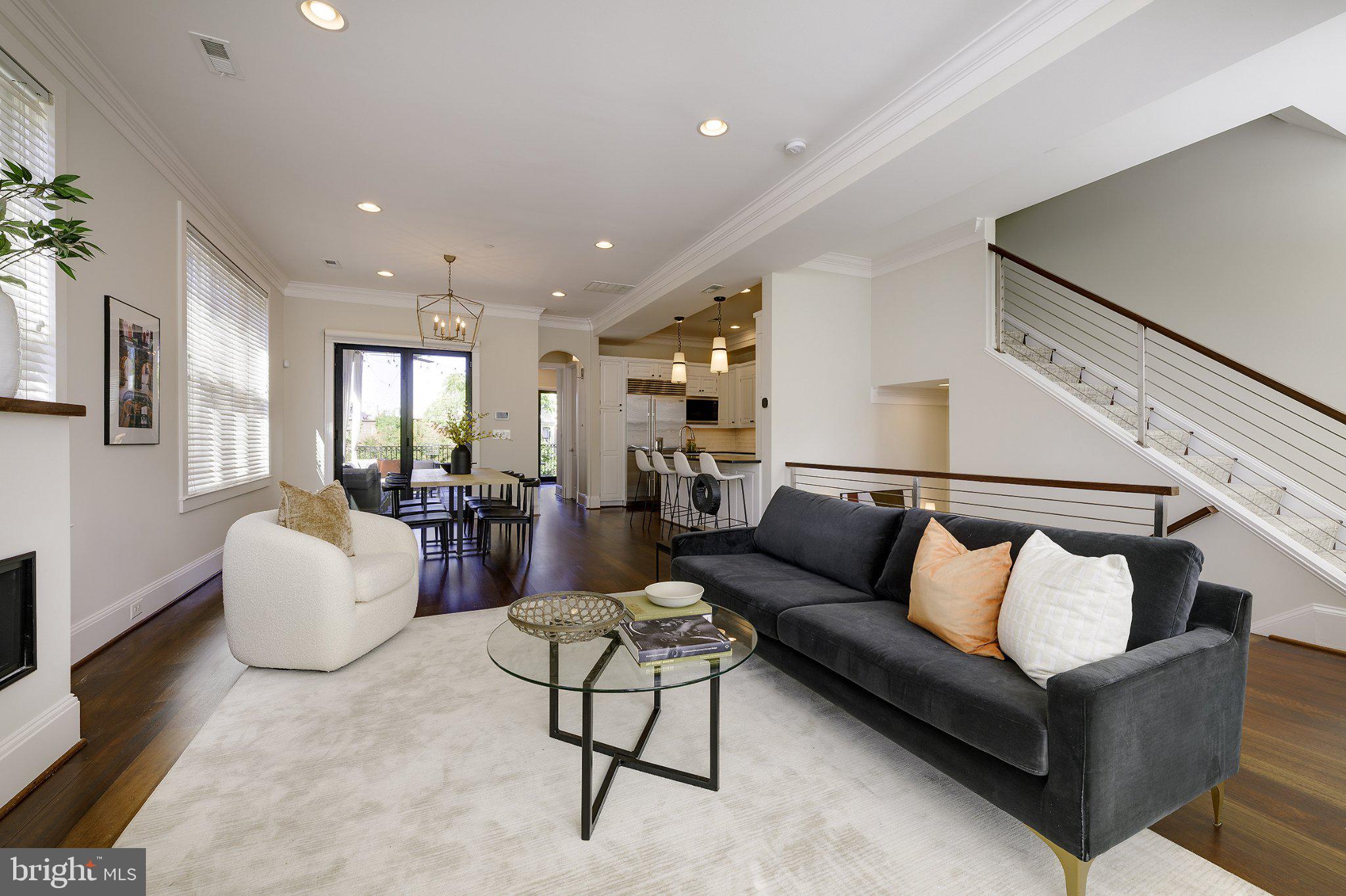 1335 R Street Northwest, Unit 2 Washington, DC 20009 - Photo 3 of 41 Gallery Image 3