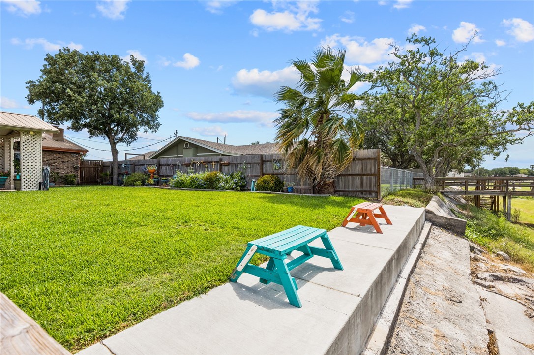 116 Sunset Drive Mathis, TX 78368 - Photo 17 of 32