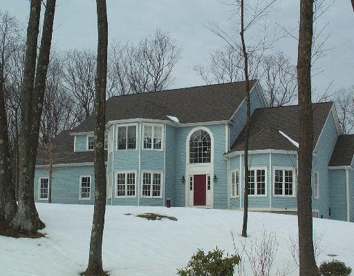 15 Canterbury Road Newtown, CT 06482 - Photo 1 of 1 Gallery Image 1