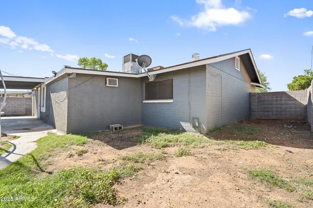 $420,000 | 943 South Lazona Drive, Mesa, AZ 85204