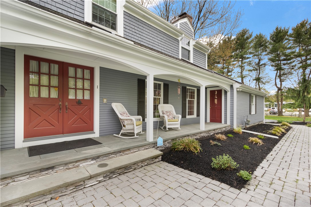 1 Pierce Court Barrington, RI 02806 - Photo 2 of 46