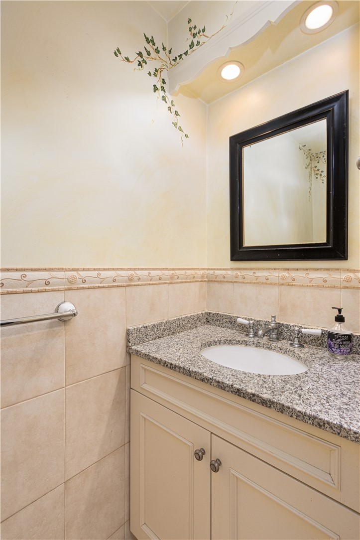 1 Pierce Court Barrington, RI 02806 - Photo 27 of 46