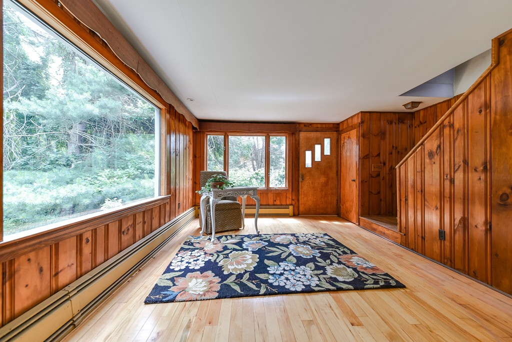 206 Mossman Road Sudbury, MA 01776 - Photo 5 of 16 Gallery Image 5