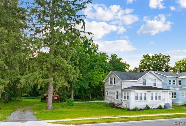 $234,900 | 16 Meadow Street, Clinton, NY 13323