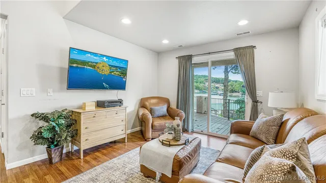 $1,899,000 | 298 Tropical Trail, Sunrise Beach, MO 65079