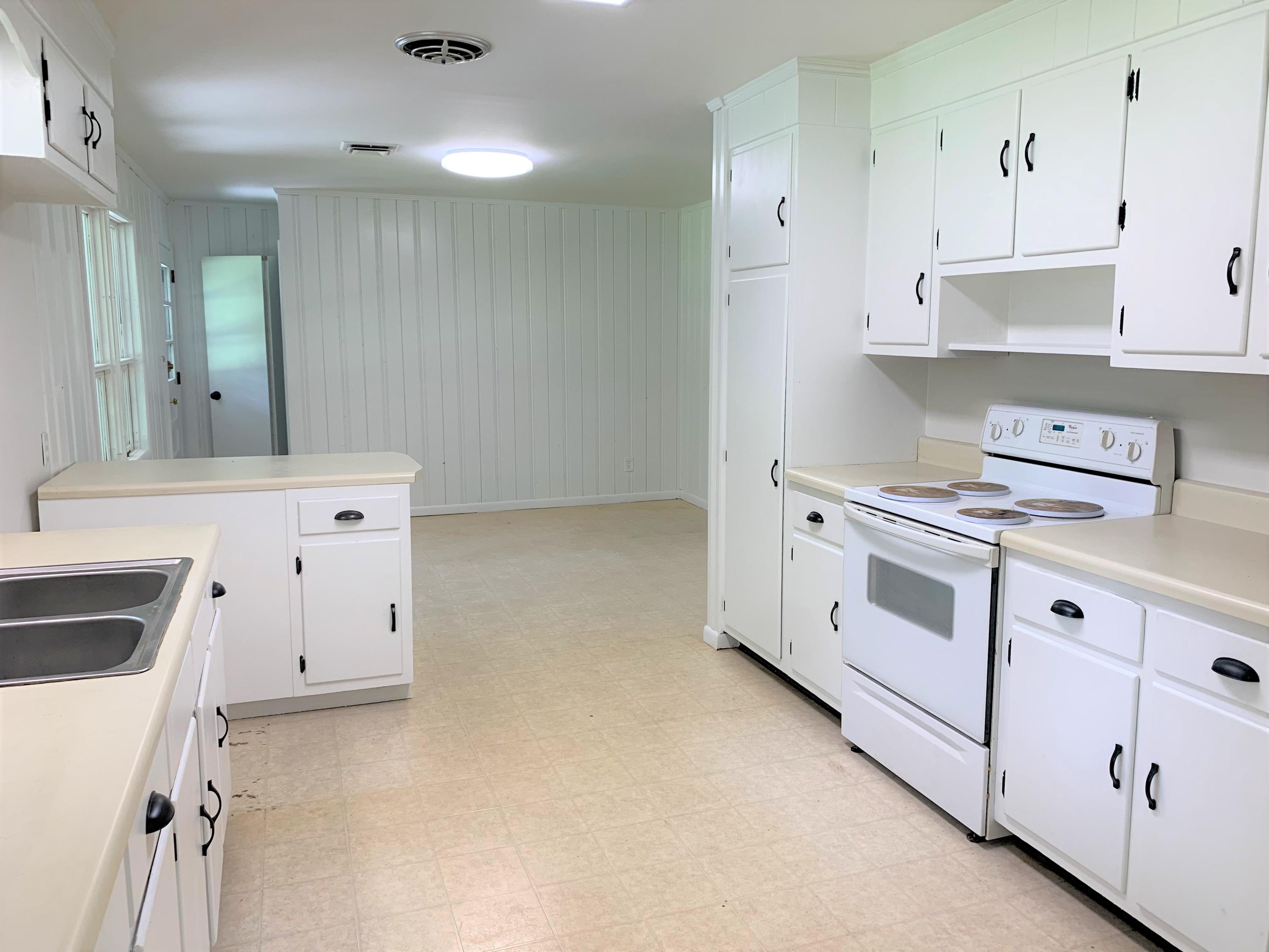 13120 Harrison Road Knoxville, TN 37934 - Photo 9 of 23 Kitchen