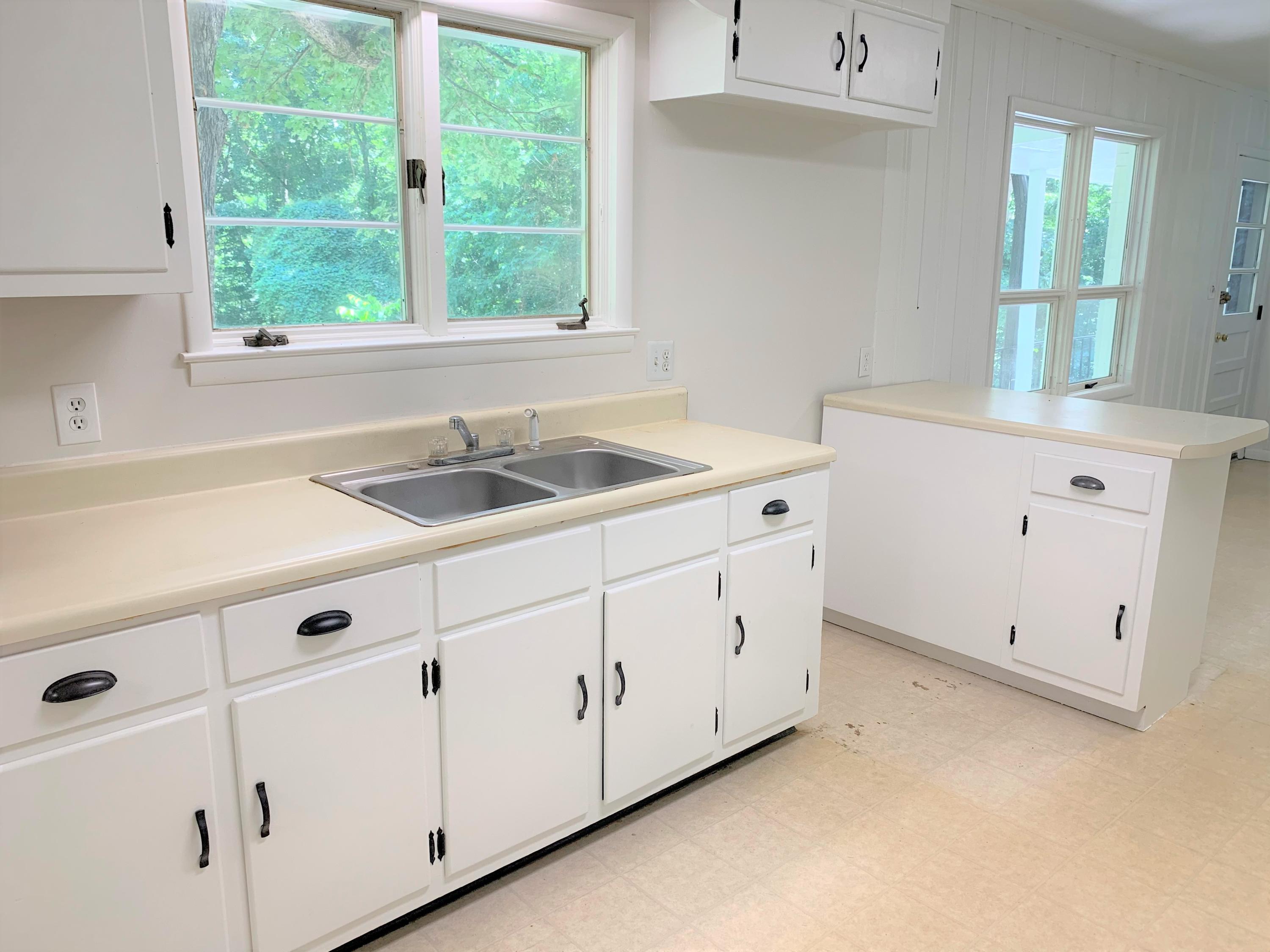 13120 Harrison Road Knoxville, TN 37934 - Photo 10 of 23 New paint & hardware