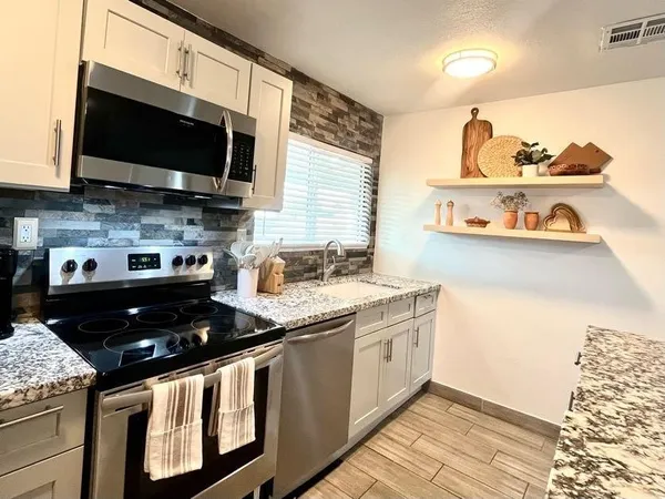 $2,400 | 1632 East Harvard Street, Phoenix, AZ 85006