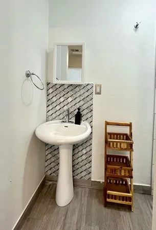 $2,400 | 1632 East Harvard Street, Phoenix, AZ 85006