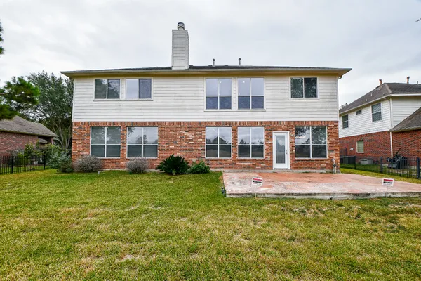 $3,200 | 16230 South Southern Stone Drive, Houston, TX 77095