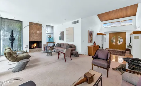$3,950,000 | 3400 East Palo Verde Drive, Paradise Valley, AZ 85253