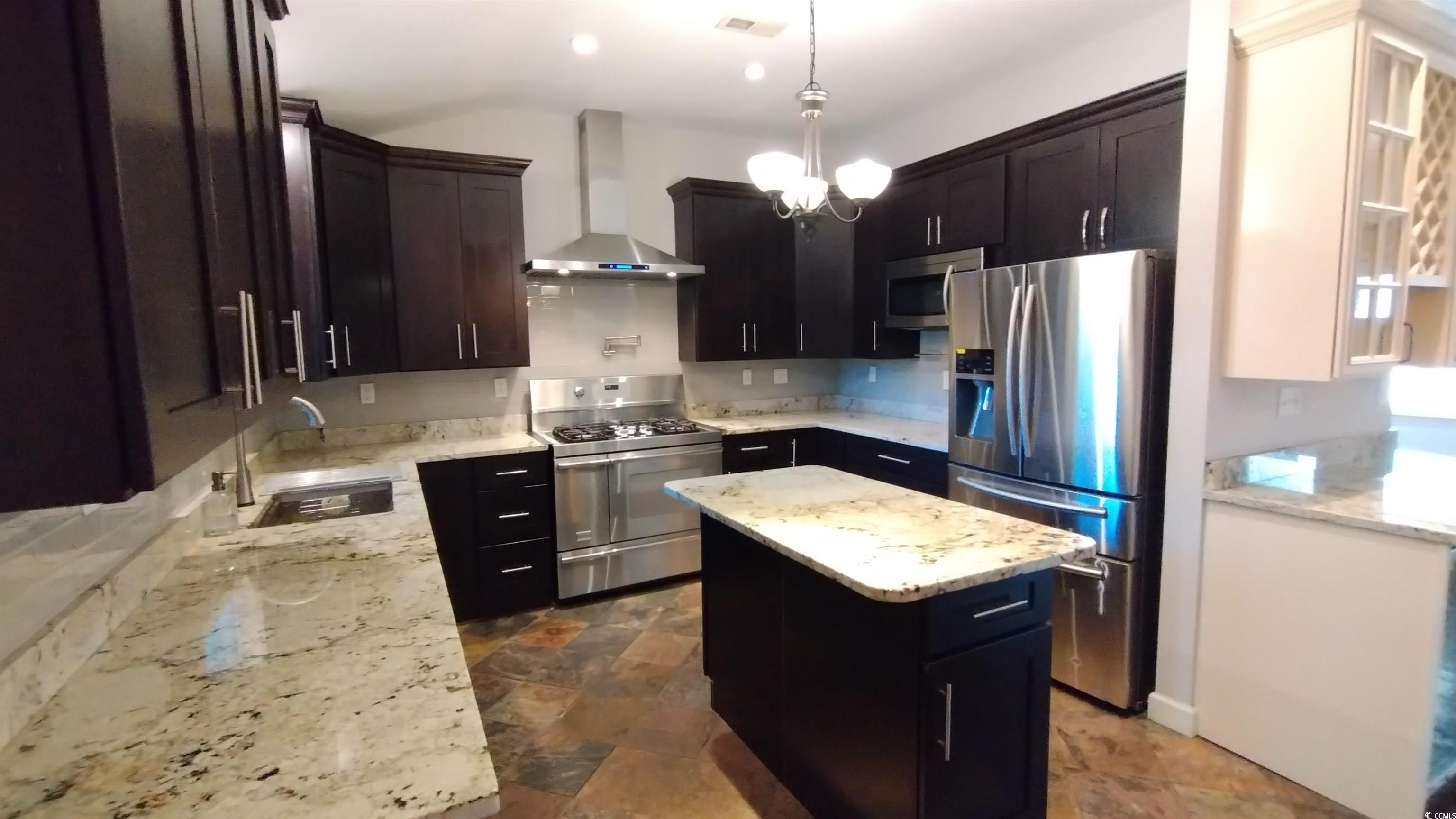 710 Yucca Avenue Myrtle Beach, SC 29577 - Photo 10 of 33