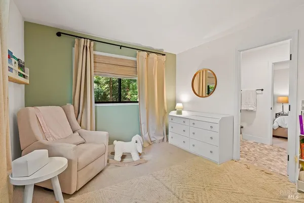 $1,695,000 | 913 Valley View Drive, Healdsburg, CA 95448