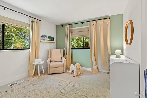 $1,695,000 | 913 Valley View Drive, Healdsburg, CA 95448