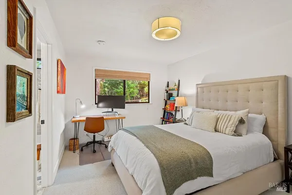 $1,695,000 | 913 Valley View Drive, Healdsburg, CA 95448