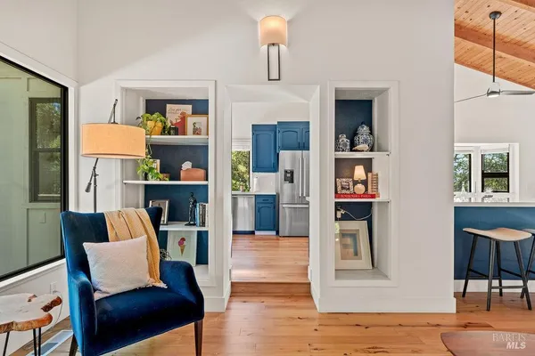 $1,695,000 | 913 Valley View Drive, Healdsburg, CA 95448