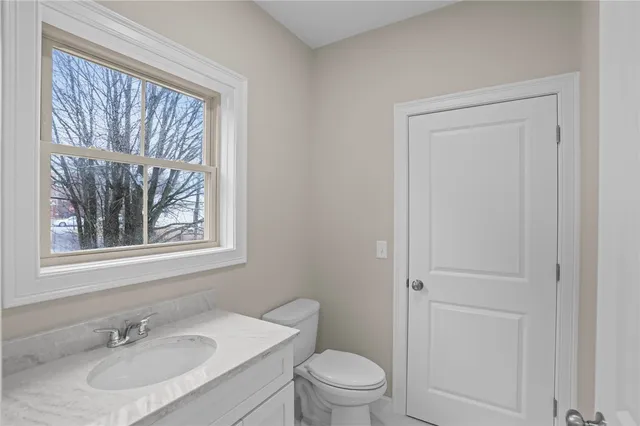 $389,900 | 11 Stone Street, Unit B, Providence, RI 02904