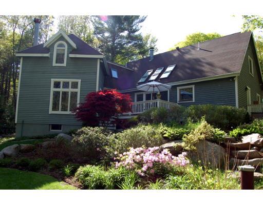 15 Loading Place Road Manchester, MA 01944 - Photo 1 of 8 Gallery Image 1