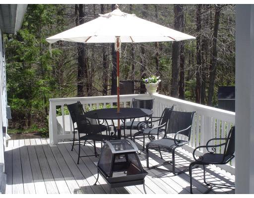 15 Loading Place Road Manchester, MA 01944 - Photo 7 of 8 Gallery Image 7