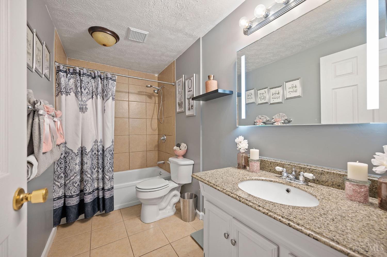 12181 Pippin Road Cincinnati, OH 45251 - Photo 13 of 29 Gallery Image 13