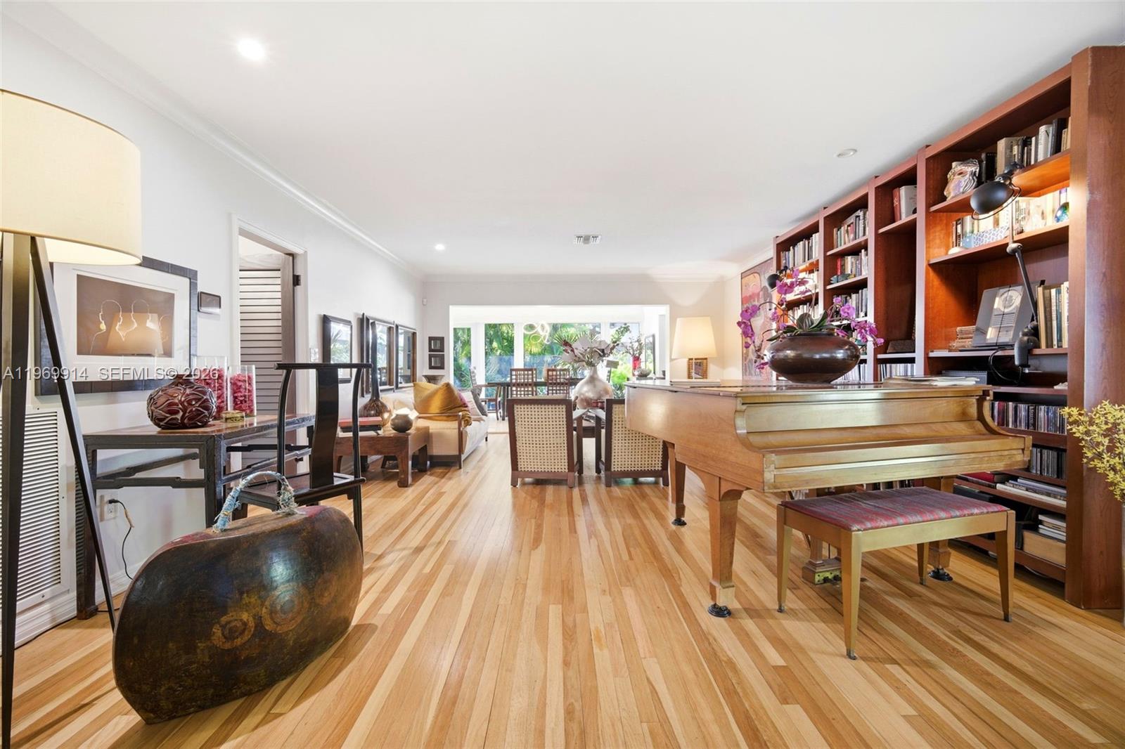 3730 Solana Road Miami, FL 33133 - Photo 14 of 44