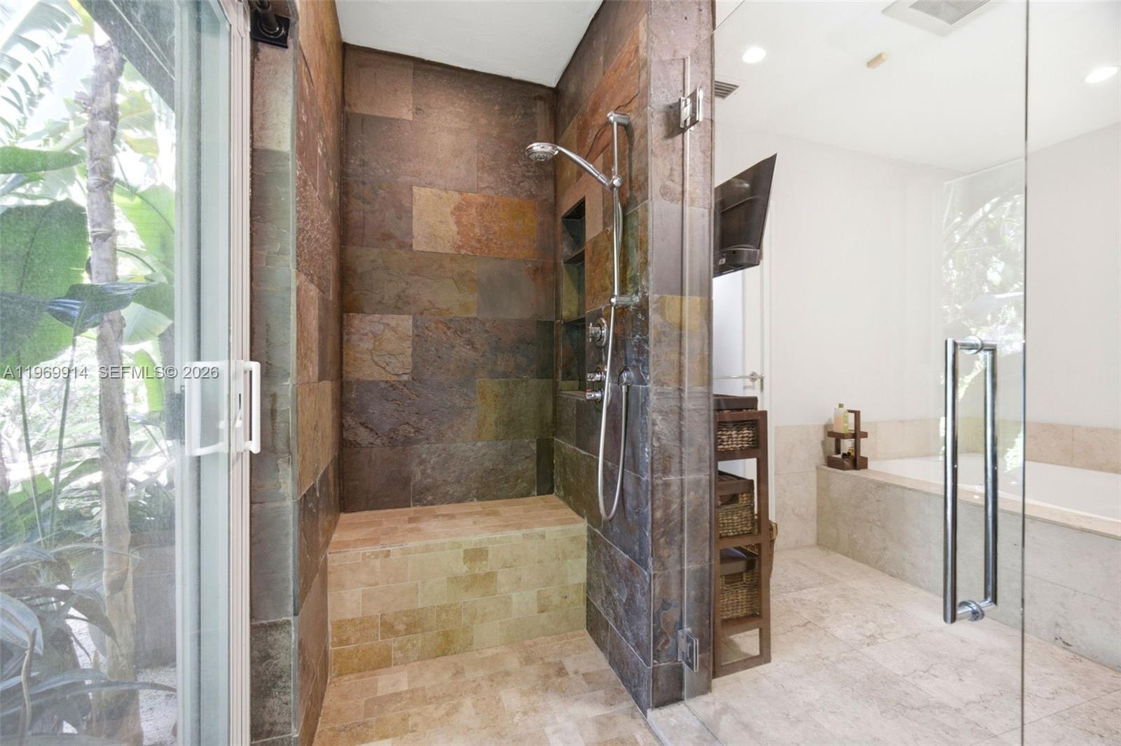 3730 Solana Road Miami, FL 33133 - Photo 15 of 44