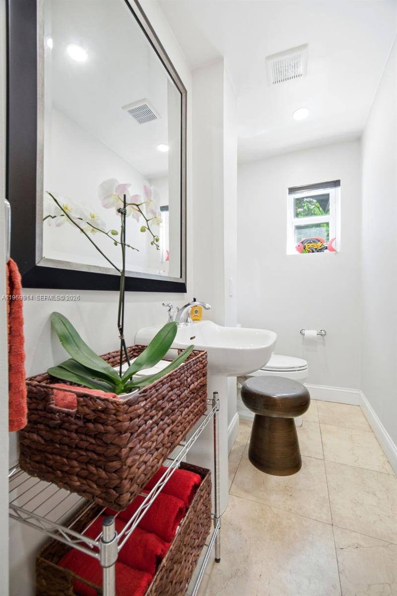 3730 Solana Road Miami, FL 33133 - Photo 35 of 44