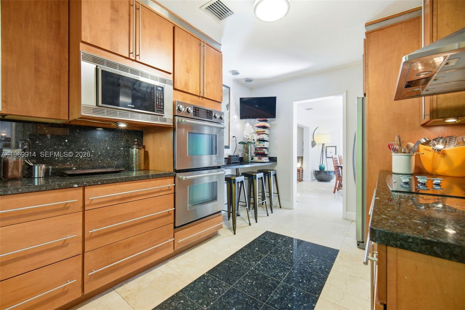 3730 Solana Road Miami, FL 33133 - Photo 38 of 44