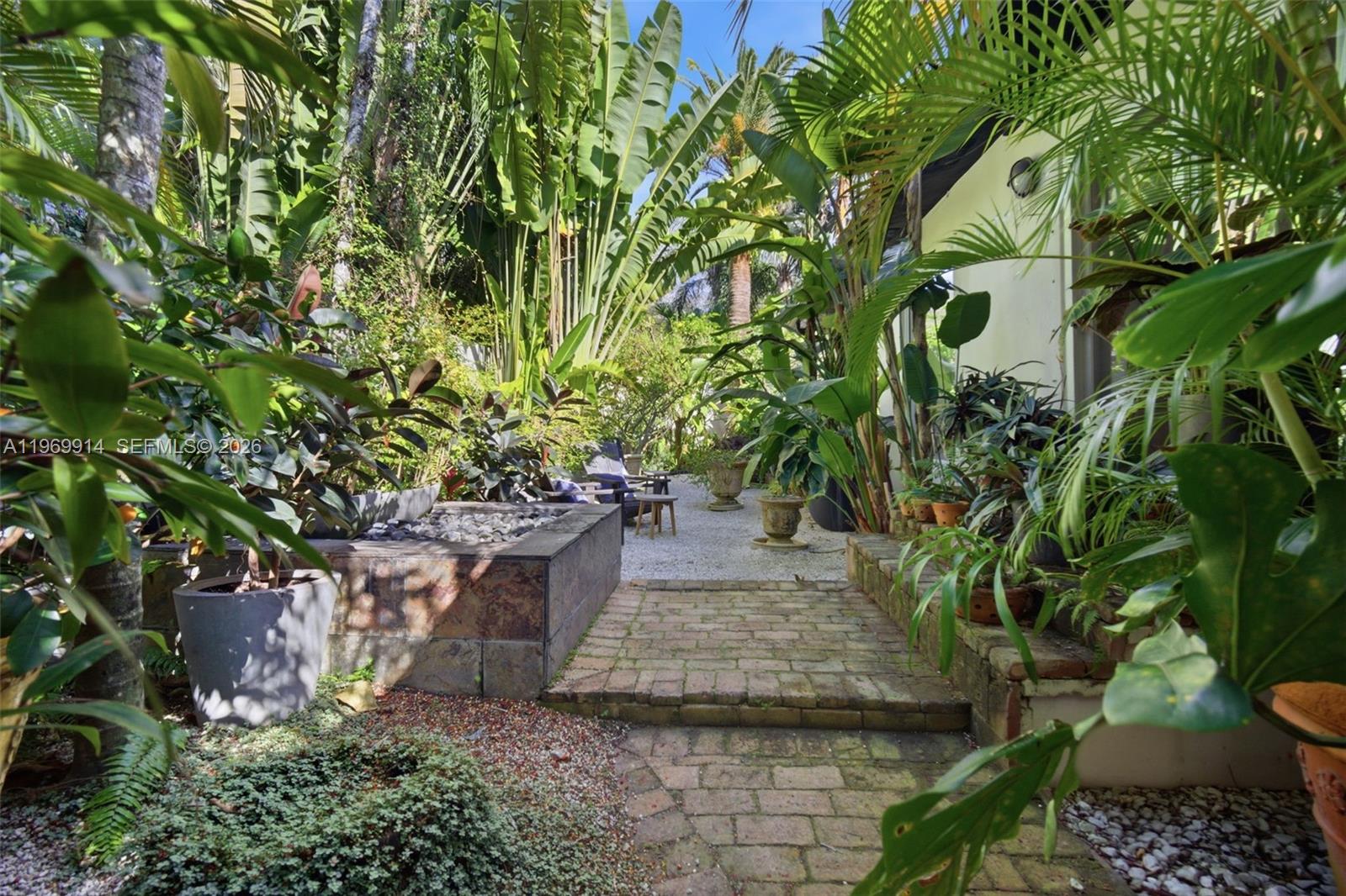 3730 Solana Road Miami, FL 33133 - Photo 6 of 44