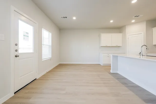 $2,199 | 20043 Briarcliff Pk Lane, Porter, TX 77365