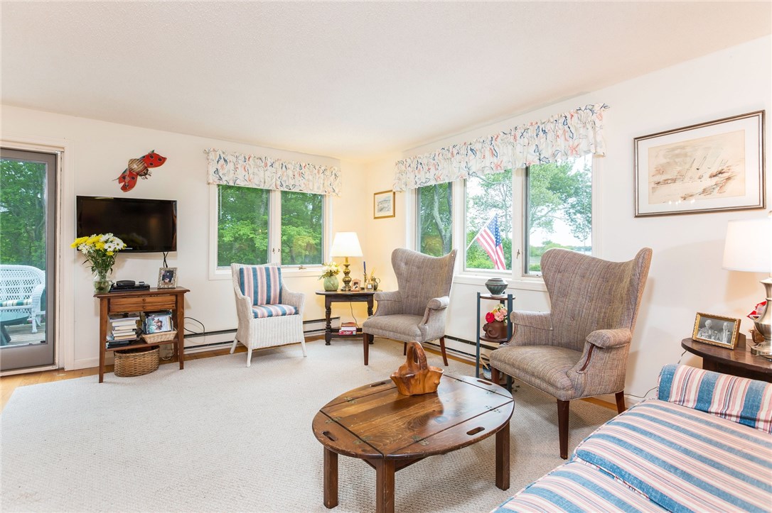338 West Beach Road Charlestown, RI 02813 - Photo 11 of 36