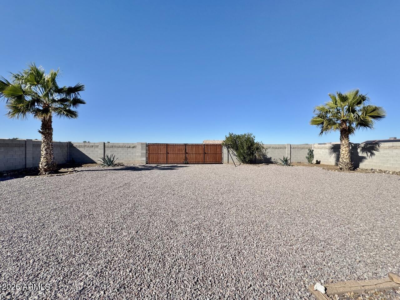 15774 South Saxon Road Arizona City, AZ 85123 - Photo 48 of 53 a view of entryway and a yard