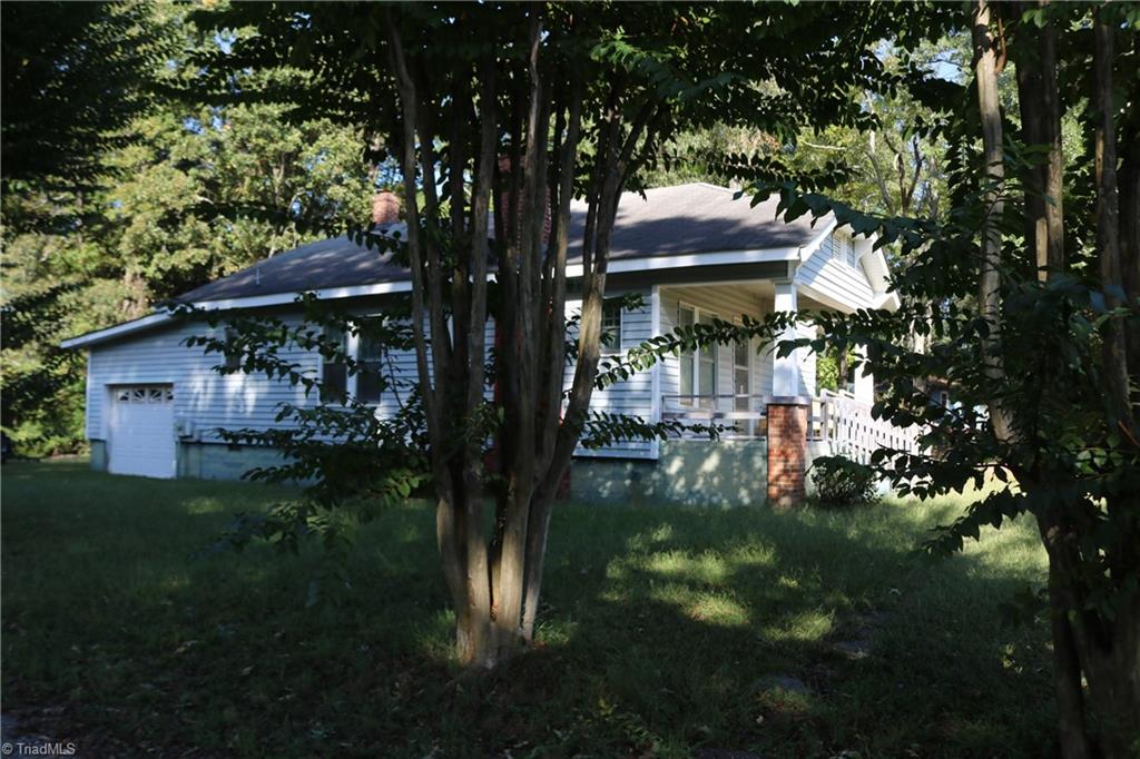 2058 Bishop Road Greensboro, NC 27406 - Photo 6 of 15