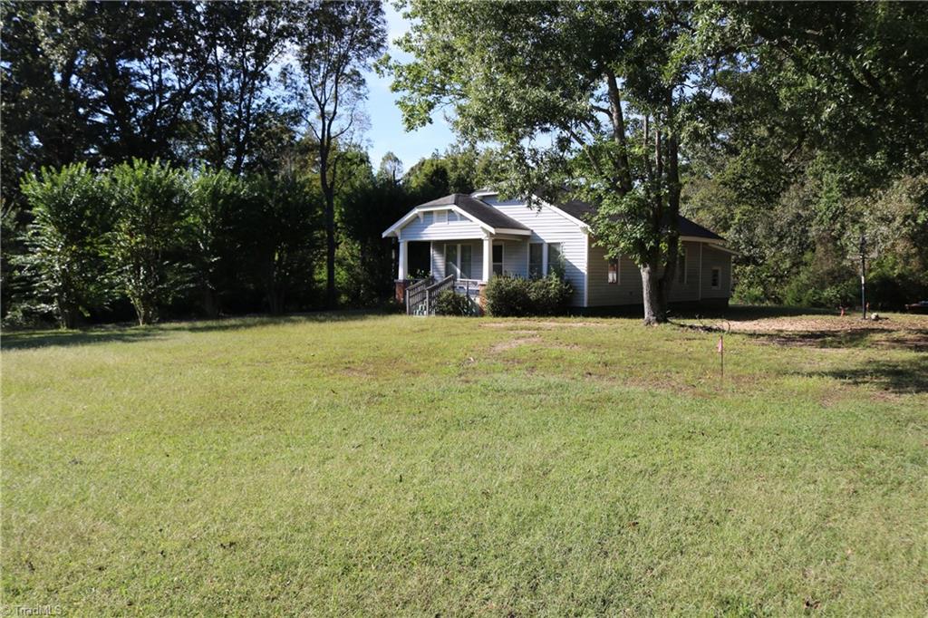 2058 Bishop Road Greensboro, NC 27406 - Photo 9 of 15