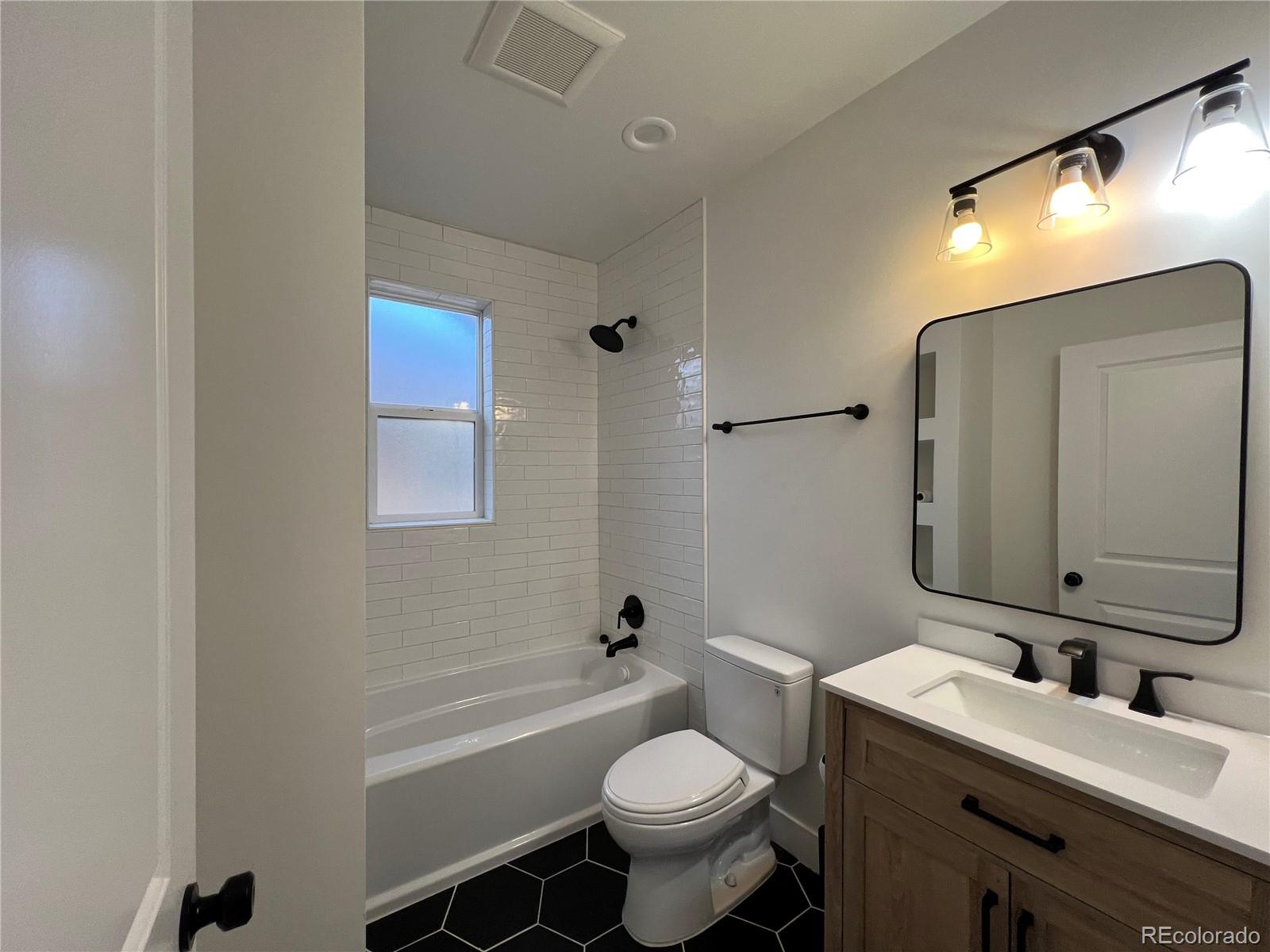 1572 Garfield Street Denver, CO 80206 - Photo 17 of 42