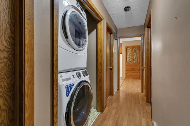 $249,000 | 1509 10th Street Southeast, Willmar, MN 56201