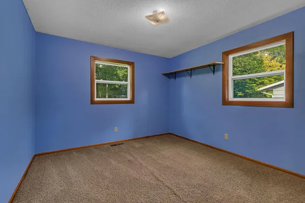 $249,000 | 1509 10th Street Southeast, Willmar, MN 56201