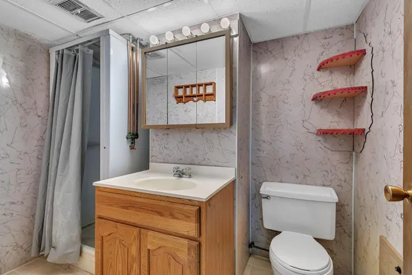 $249,000 | 1509 10th Street Southeast, Willmar, MN 56201