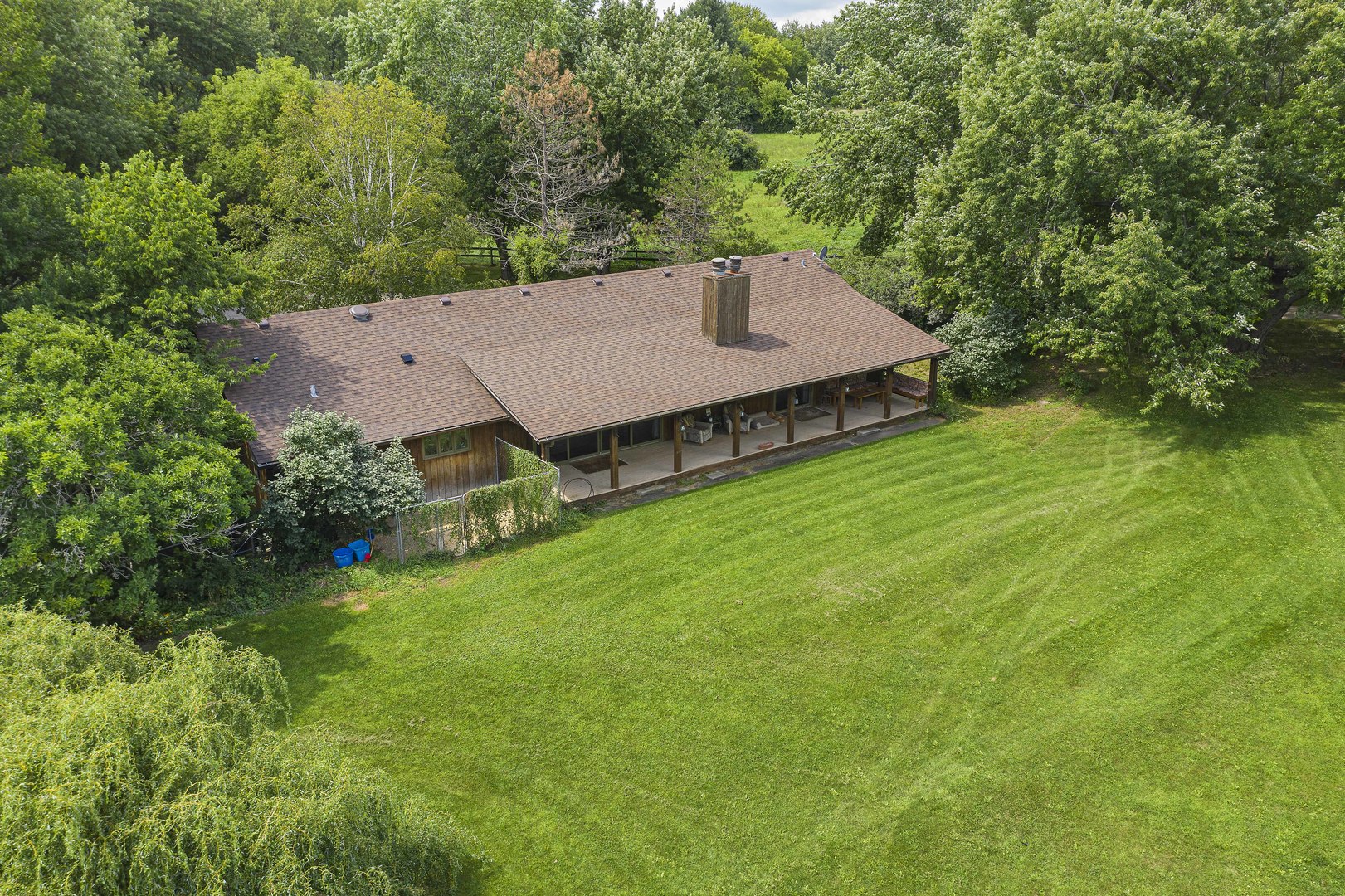 1010 Sunset Road Spring Grove, IL 60081 - Photo 2 of 40 an aerial view of a house