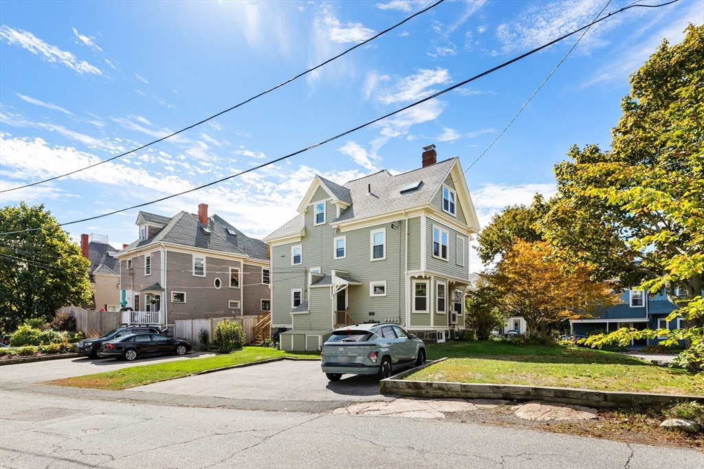 11 Highland Avenue, Unit 1 Beverly, MA 01915 - Photo 12 of 12