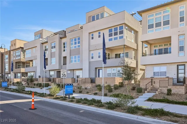 $738,000 | 3338 Esker Rdg Avenue, Henderson, NV 89044