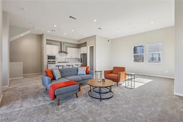 $738,000 | 3338 Esker Rdg Avenue, Henderson, NV 89044