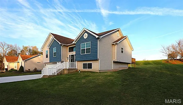 $349,900 | 134 Crabapple Drive, Bonne Terre, MO 63628