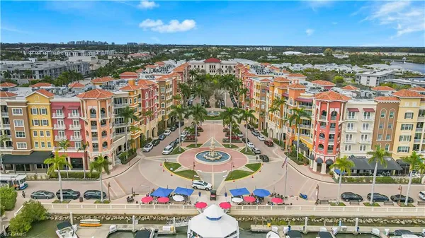 $725,000 | 450 Bayfront Place, Unit 4202, Naples, FL 34102