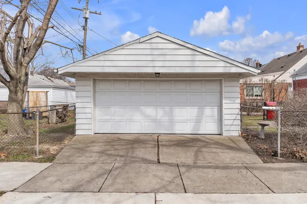 $229,900 | 3370 Smith Street, Dearborn, MI 48124